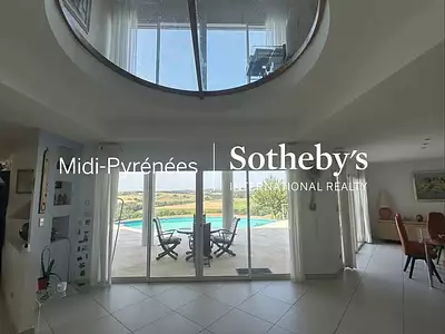 Maison, 350 m²