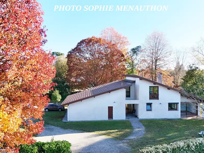 Maison, 226 m²