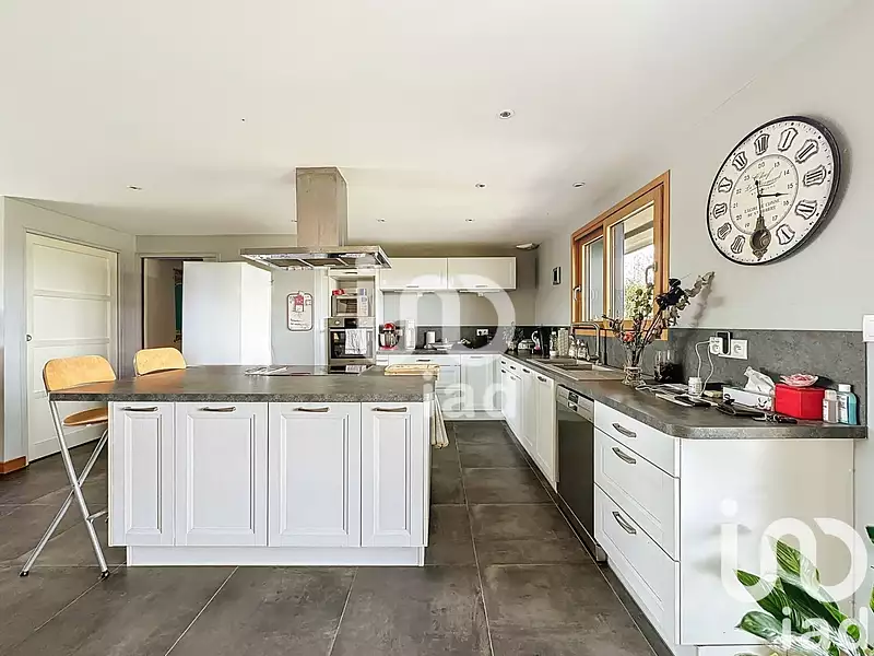 Maison, 164 m²