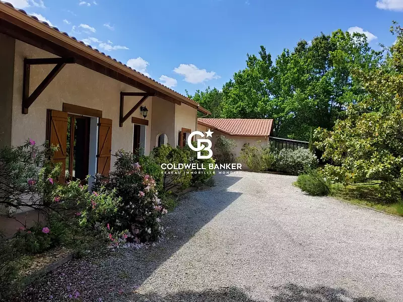Maison, 220 m²