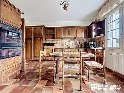 Maison, 244 m²