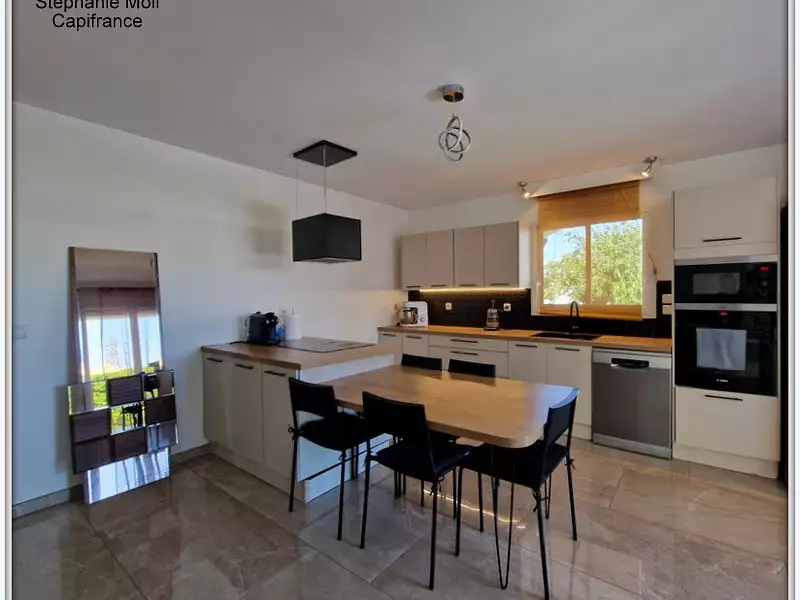 Maison, 142 m²