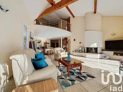 Maison, 243 m²