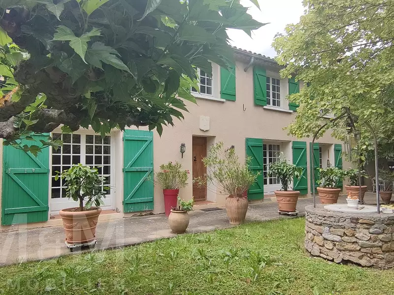 Maison, 160 m²