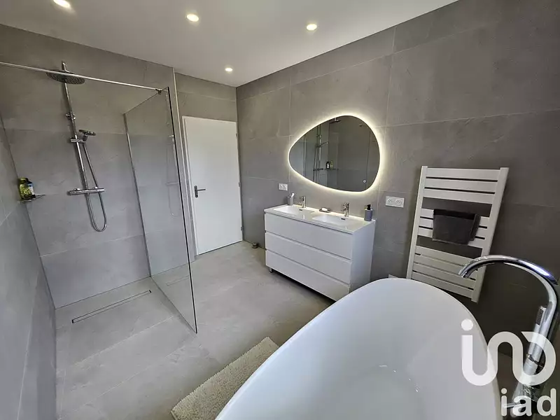 Maison, 106 m²