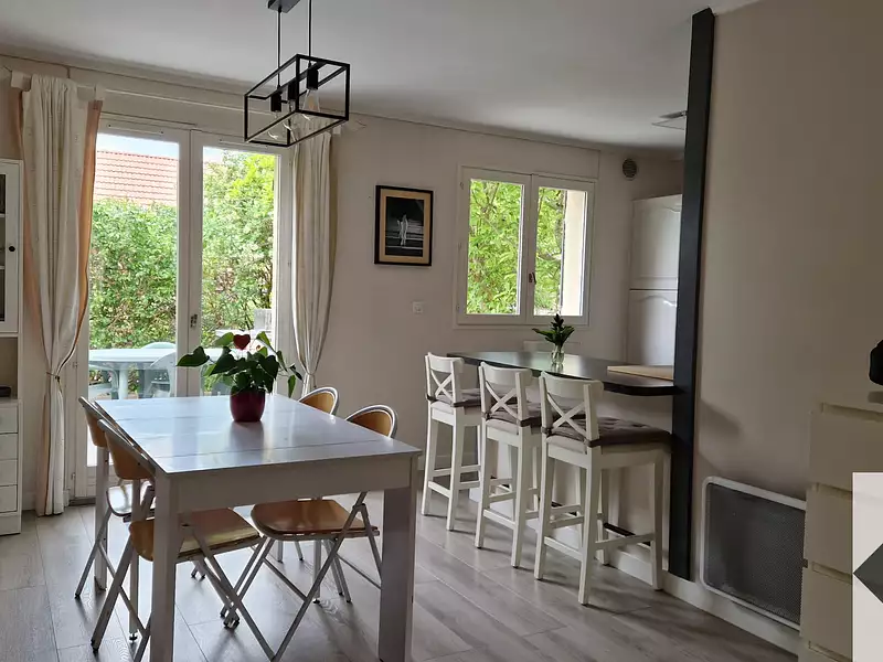 Maison, 115 m²