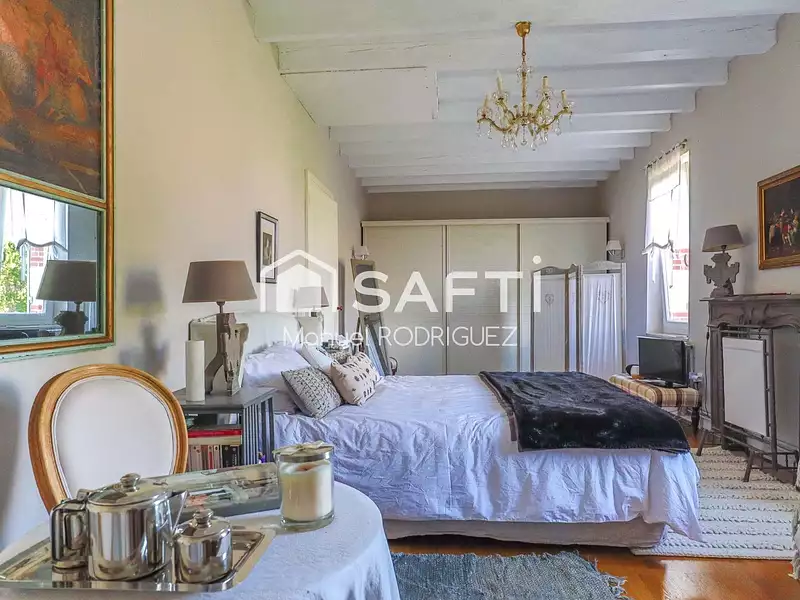 Maison, 279 m²