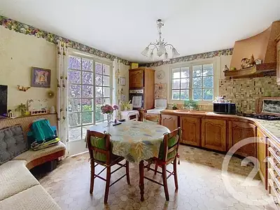 Maison, 215 m²