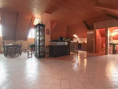 Maison, 276 m²