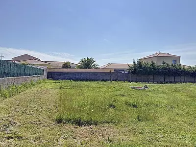Terrain, 338 m²