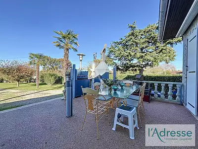 Maison, 220 m²