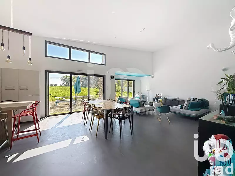 Maison, 165 m²