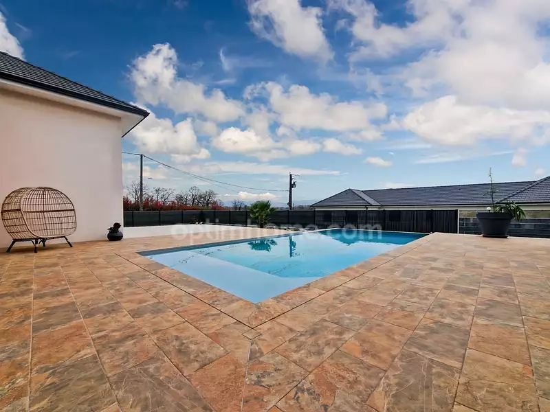 Maison, 180 m²
