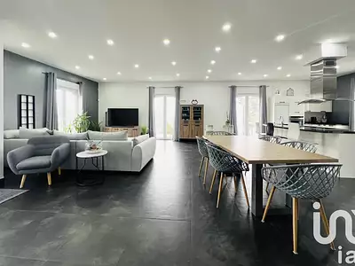 Maison, 170 m²