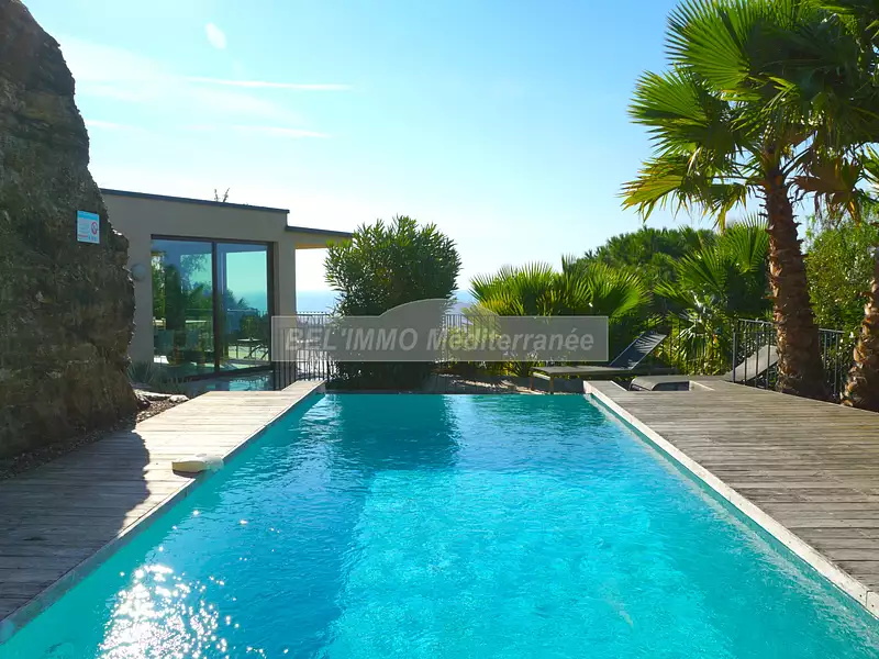 Maison, 300 m²