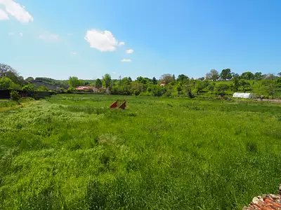 Terrain, 738 m²