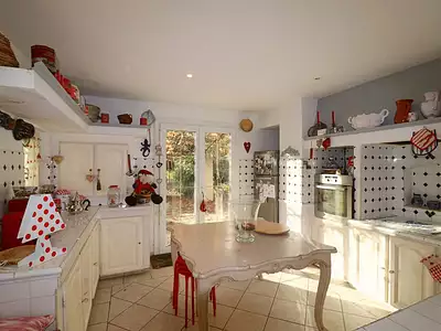 Maison, 248 m²
