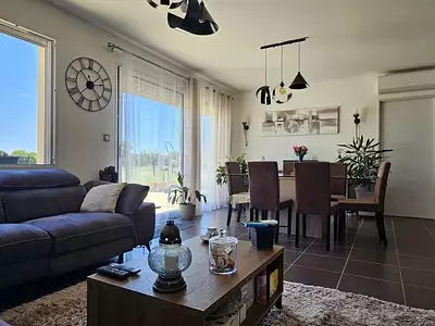 Maison, 99 m²