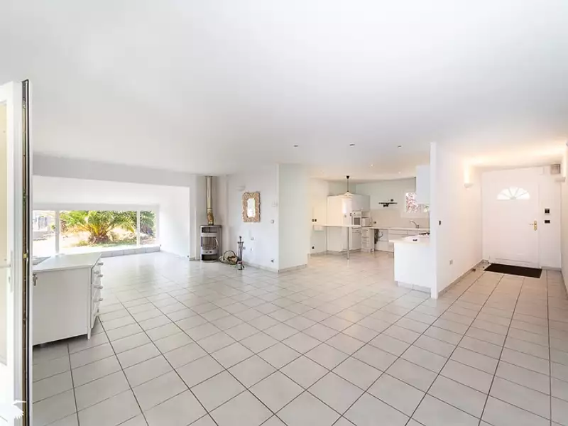 Maison, 185 m²