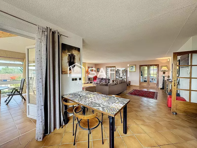 Maison, 183 m²