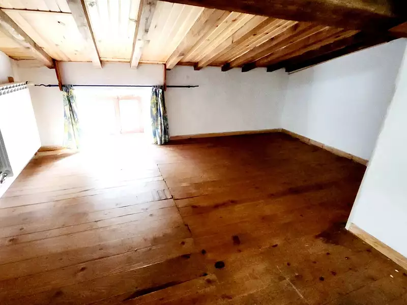 Maison, 225 m²
