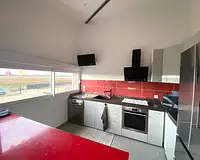 Maison, 681,61 m²