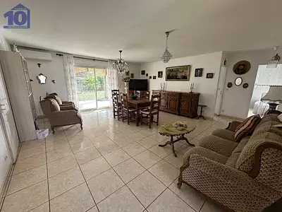 Maison, 94 m²