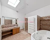 Maison, 270 m²