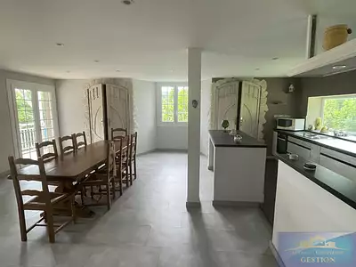 Maison, 267 m²