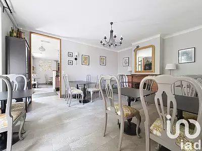 Maison, 238 m²