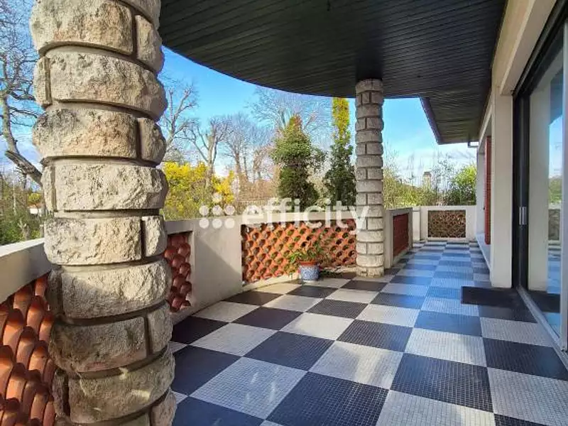 Maison, 195 m²