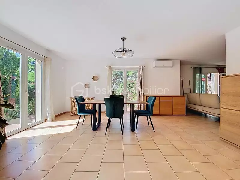 Maison, 93 m²
