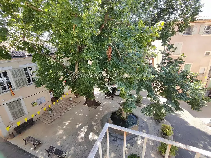 Maison, 281,4 m²