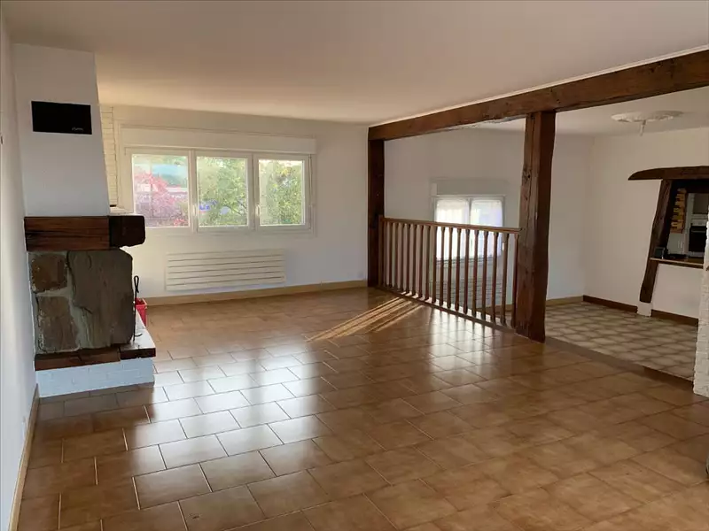 Immeuble, 654 m²