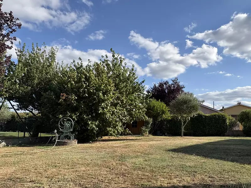 Terrain, 400 m²