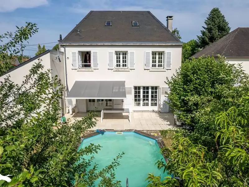 Maison, 179 m²