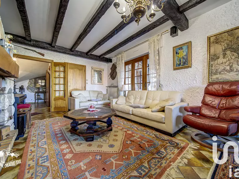 Maison, 251 m²