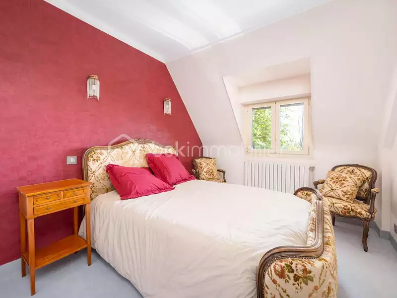 Maison, 218 m²