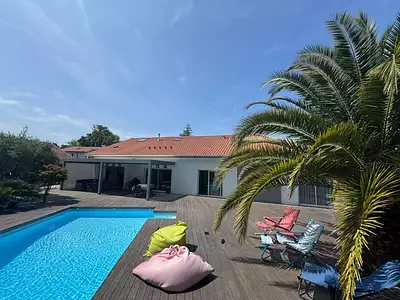 Maison, 250 m²