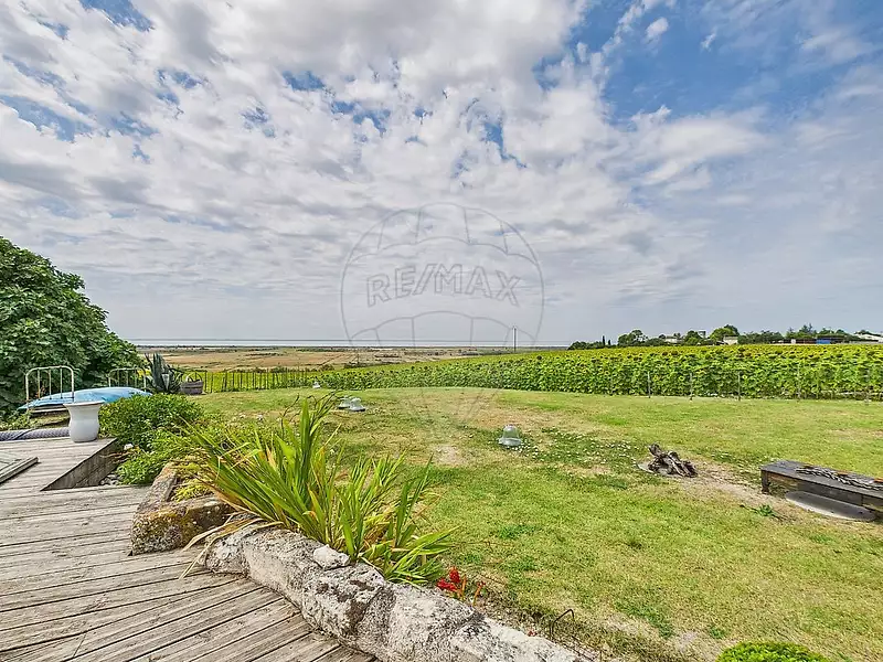 Maison, 348 m²