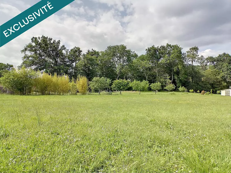 Terrain, 3 500 m²