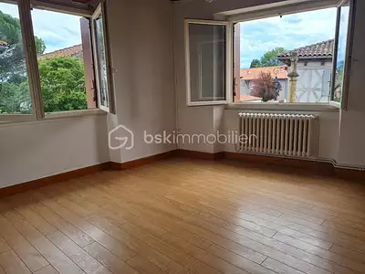 Immeuble, 111 m²
