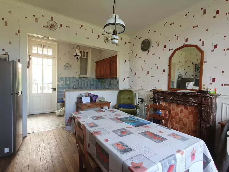 Maison, 167 m²