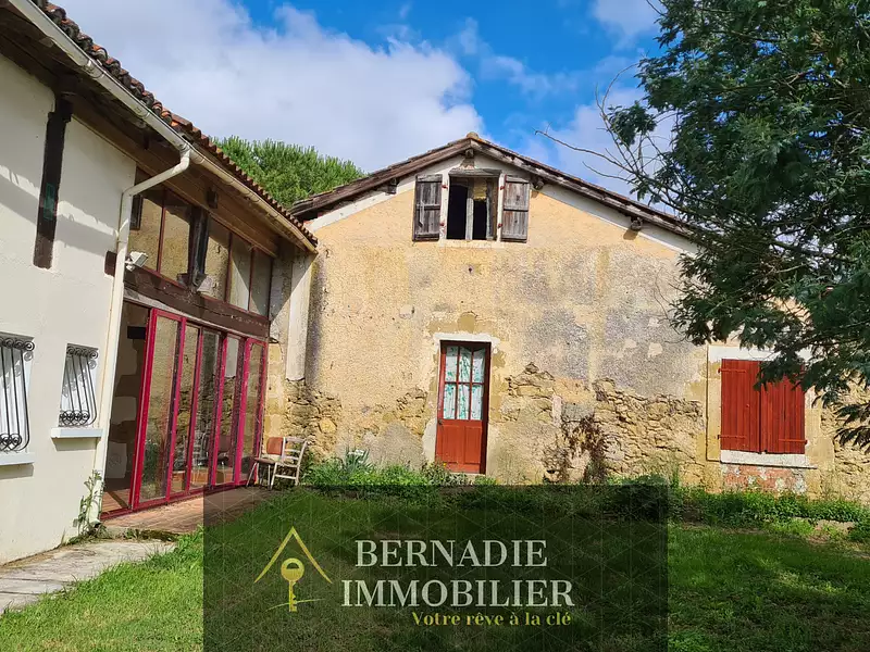 Maison, 245 m²