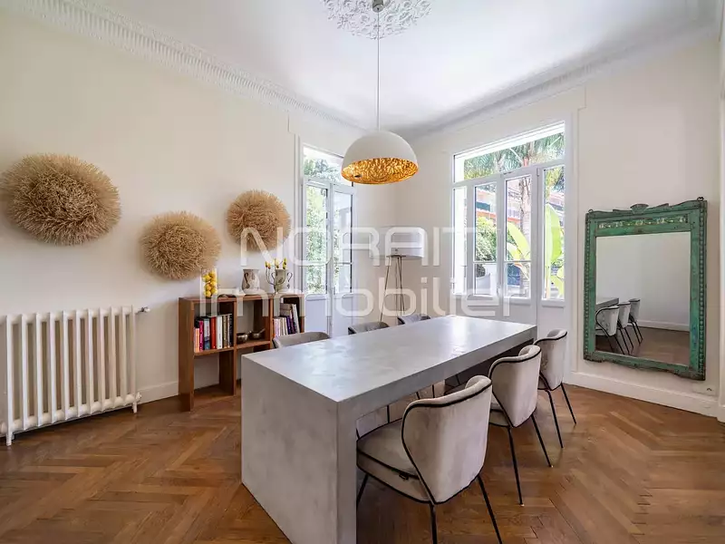 Appartement, 217 m²