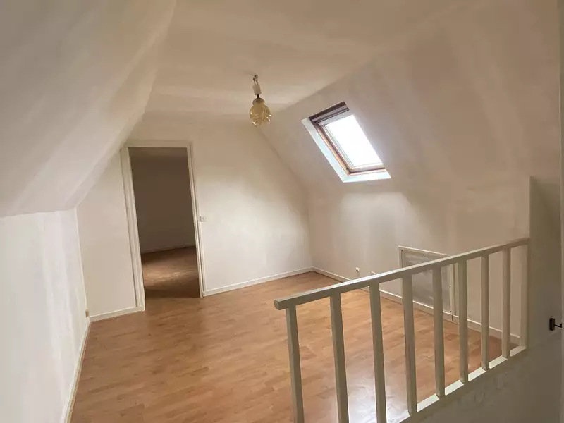 Maison, 196 m²