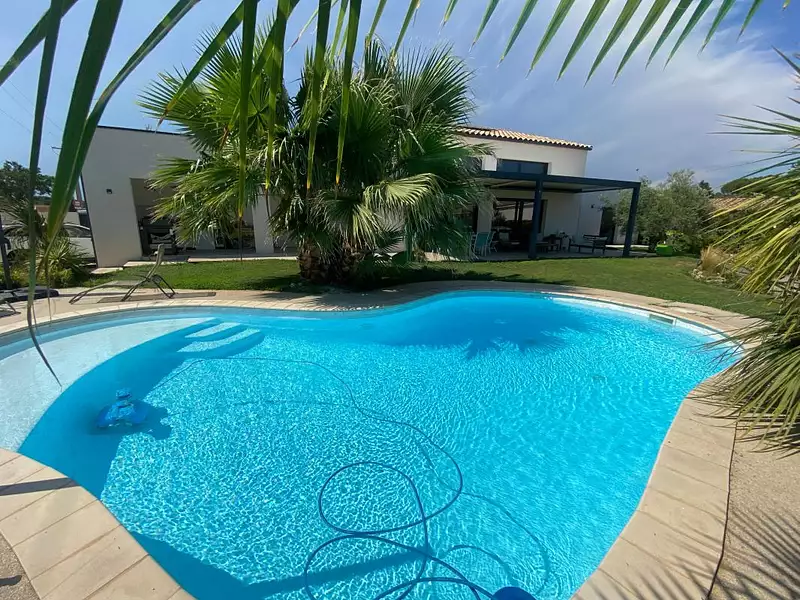 Maison, 215 m²