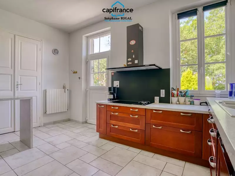 Maison, 210 m²
