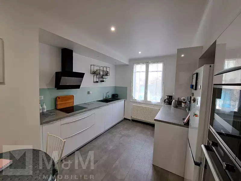 Maison, 165 m²