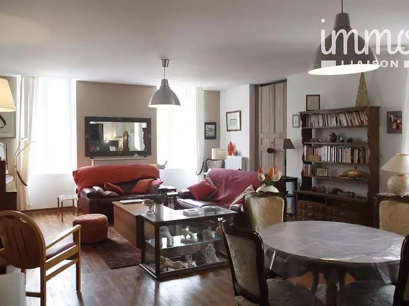 Immeuble, 226,1 m²